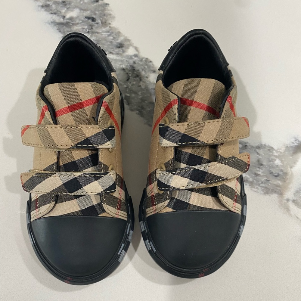 Baby Burberry sneakers